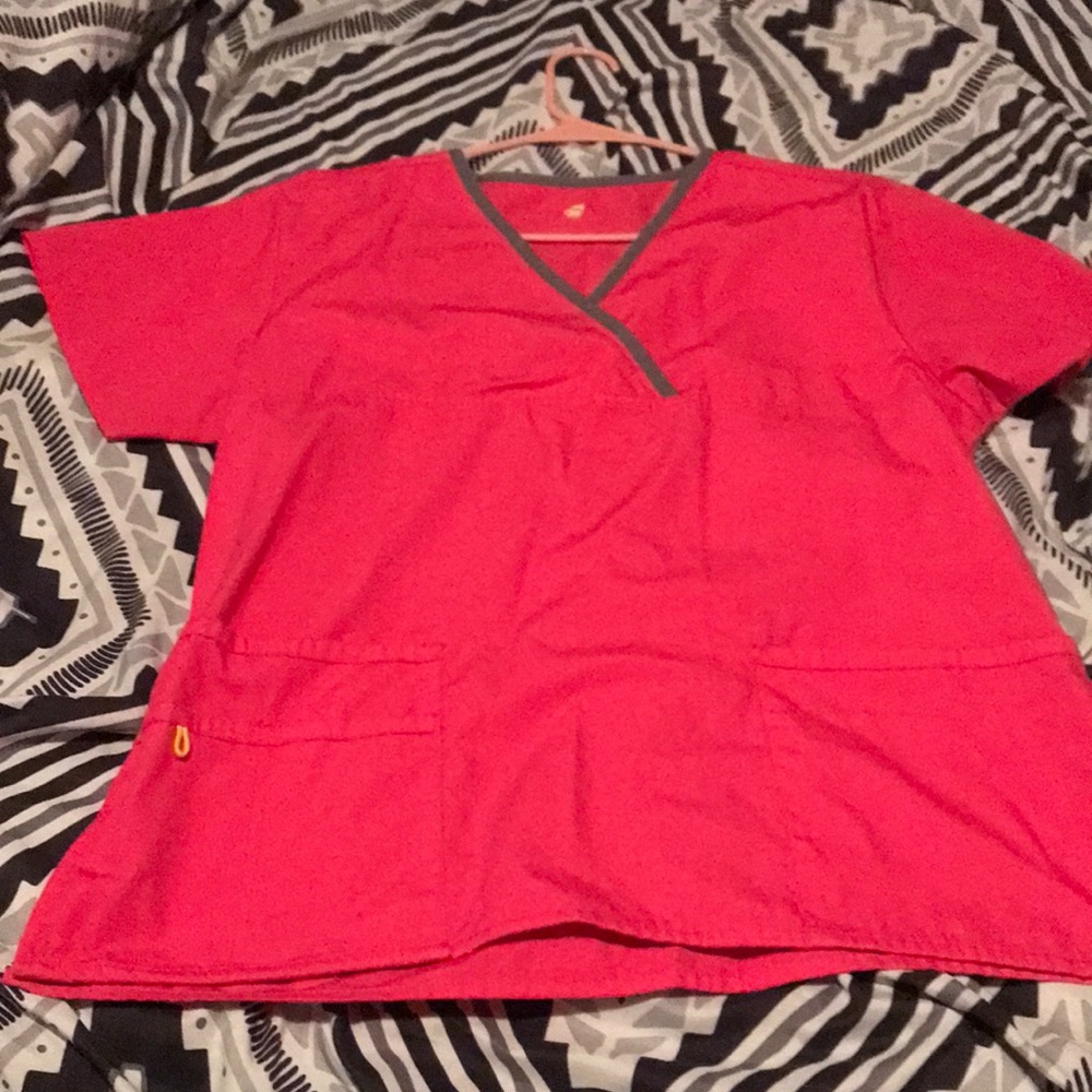 Scrub top